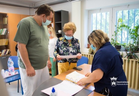 Idős emberek, családok százainak segített tavaly a Székesfehérvári Szociális Alapítvány